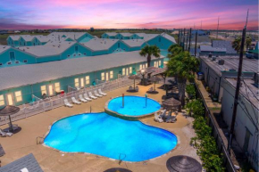 Heated Pool, 5 Bedroom, King Beds, White Cap Beach, Patio, Grill